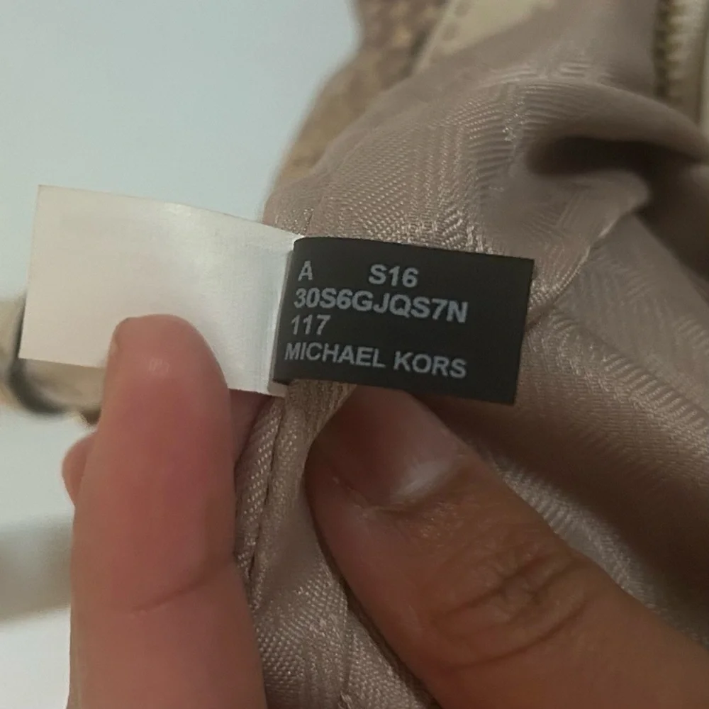 Michael Kors Snakeskin-Print Beige Leather Shoulder Bag With Gold-Tone Accents & - Picture 12 of 16